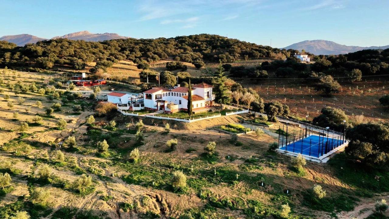 Gasthaus Santa Marta Complejo Rural Con Pista De Padel Archidona Exterior foto