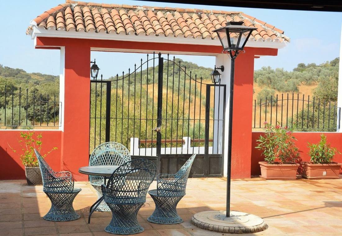 Gasthaus Santa Marta Complejo Rural Con Pista De Padel Archidona Exterior foto